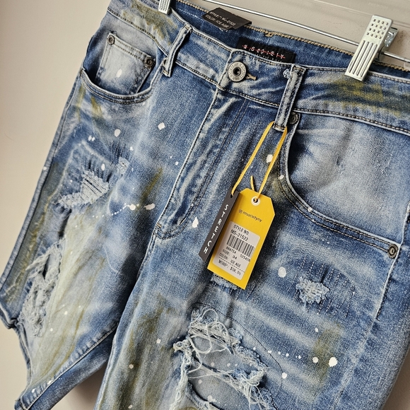 Skinny Fit Distressed Blue Denim Shorts with Stretch - Picture 4 of 15